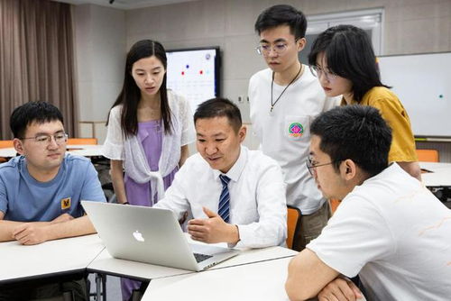 黑客人工客服在线联系服务，揭秘背后逻辑